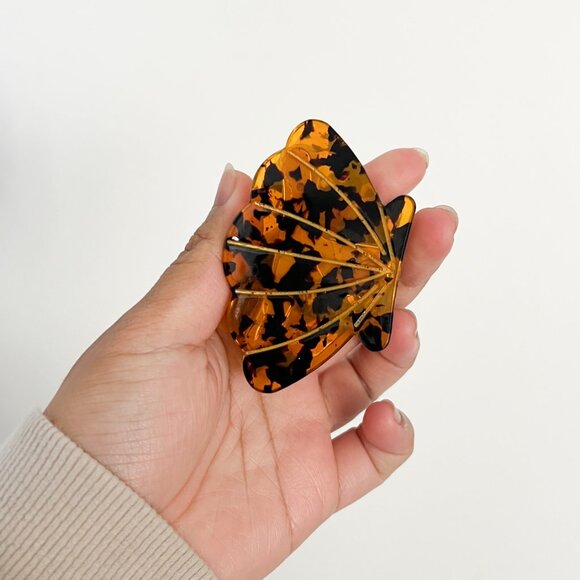 Mini Brown Tortoise Shell Claw Clip - Picture 5 of 5